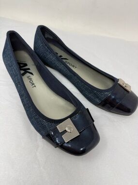 Anne Klein AK Sport Ballet Flats Navy Cap Toe Logo Comfort Slip On size 7.5